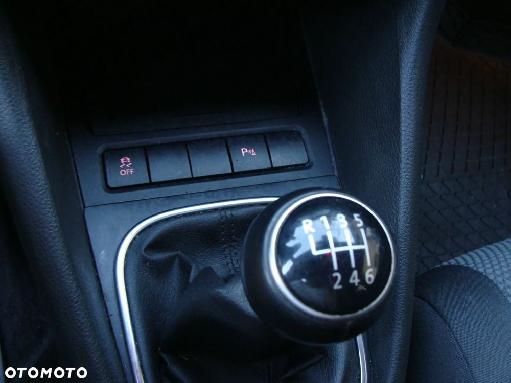 Volkswagen Golf Variant 2.0 TDI DPF Highline - 10