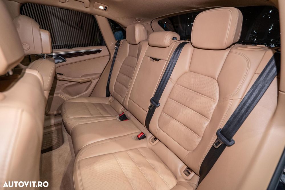Porsche Macan 3.0 PDK S - 24