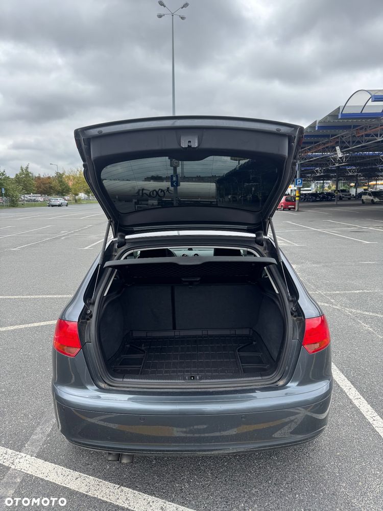 Audi A3 Sportback 2.0 TDI DPF quattro Ambition - 5