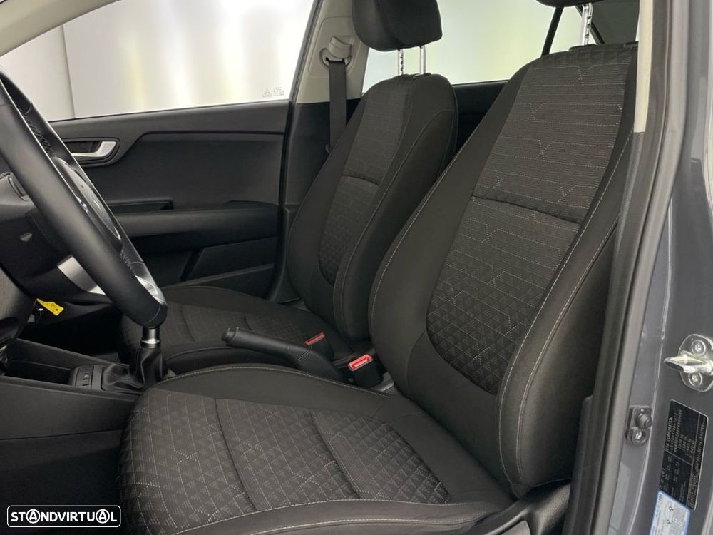 Kia Rio 1.2 CVVT Dynamic - 17
