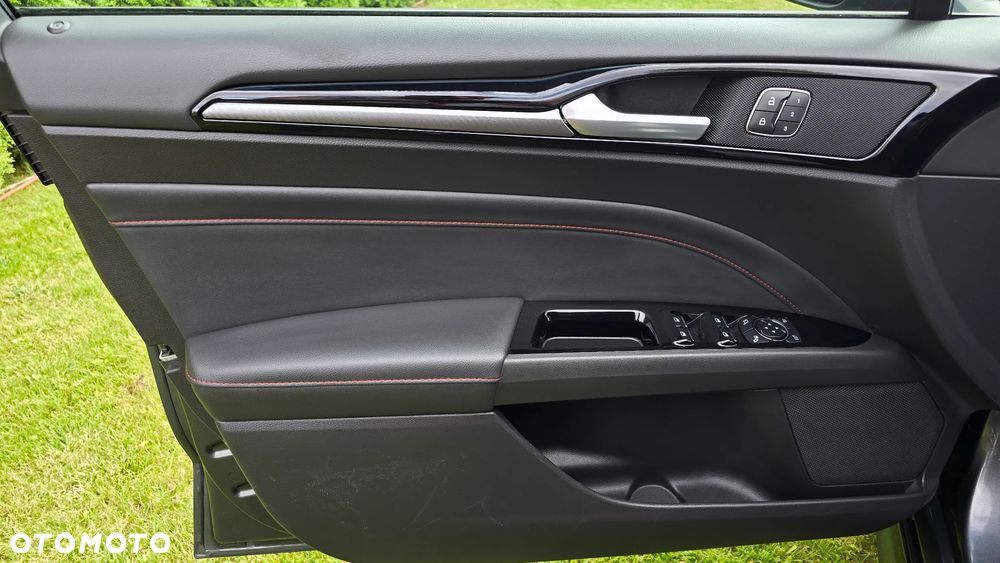 Ford Mondeo 2.0 EcoBlue ST-Line - 19