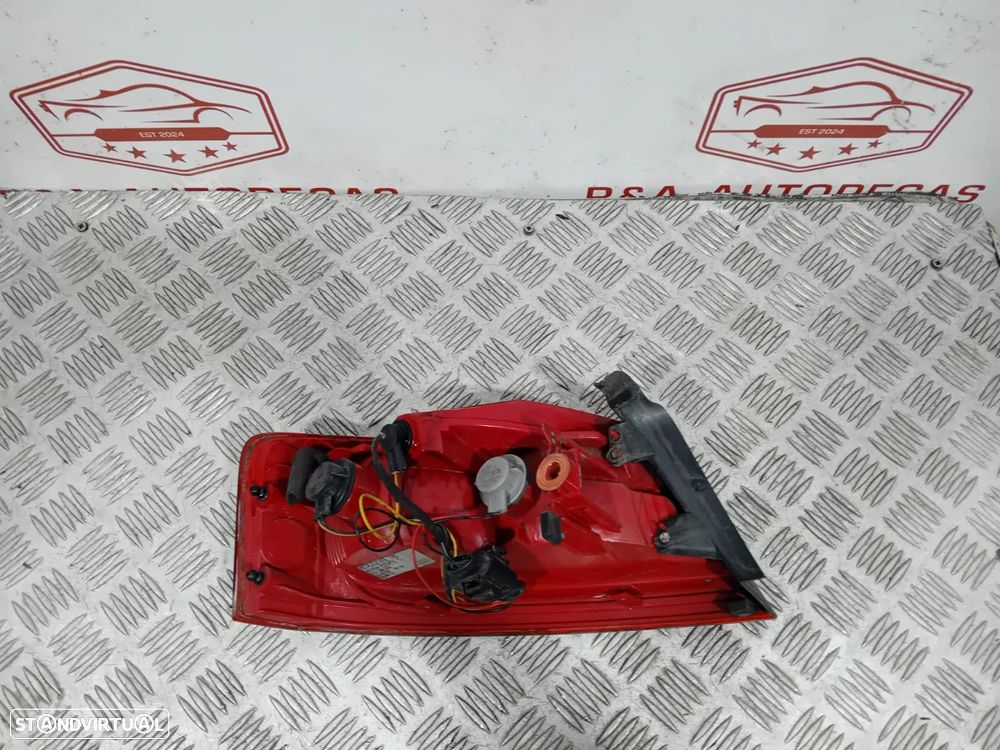 Farolins Direito Audi A5 8T0945095 8T0945096 Original - 12