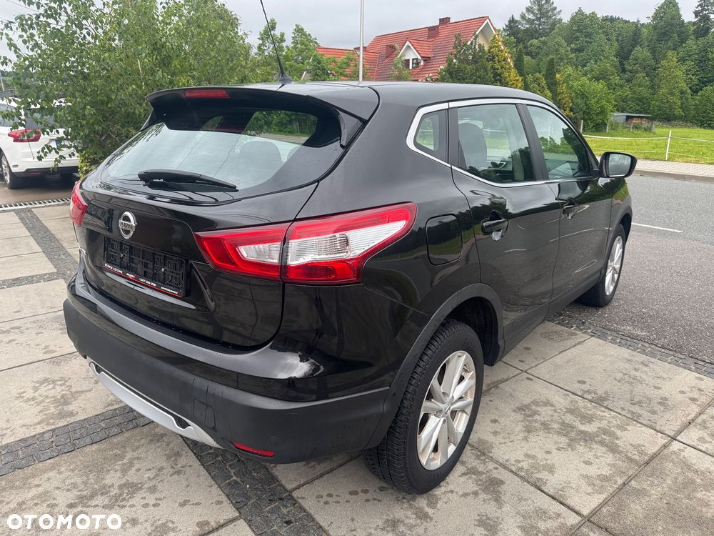 Nissan Qashqai 1.6 dCi 4 x 4 DPF Start/Stop acenta - 6