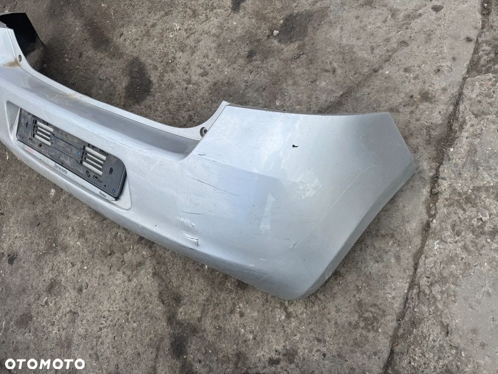 Zderzak Toyota Yaris II tył tylny 3d OE - 3