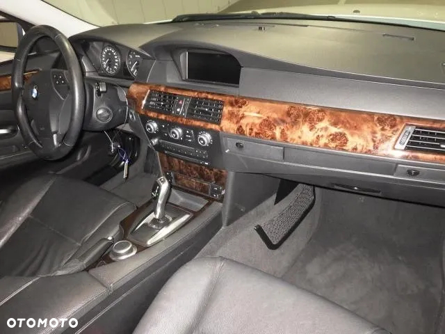 BMW Seria 5 - 34