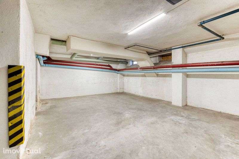 Garagem Box no centro de Belas 41m² - Grande imagem: 2/5