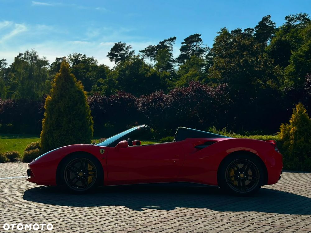 Ferrari 488 - 31
