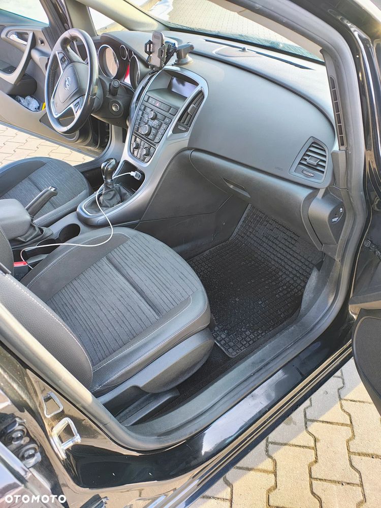 Opel Astra 1.4 T EU6 - 9