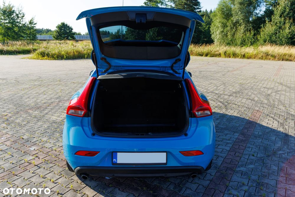 Volvo V40 D3 Kinetic - 6