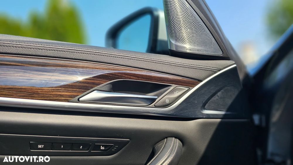 BMW Seria 5 530d xDrive AT - 7