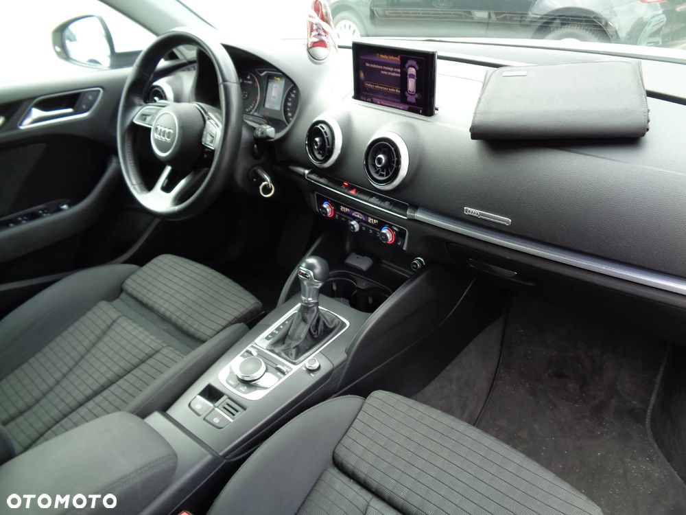 Audi A3 Sportback - 14