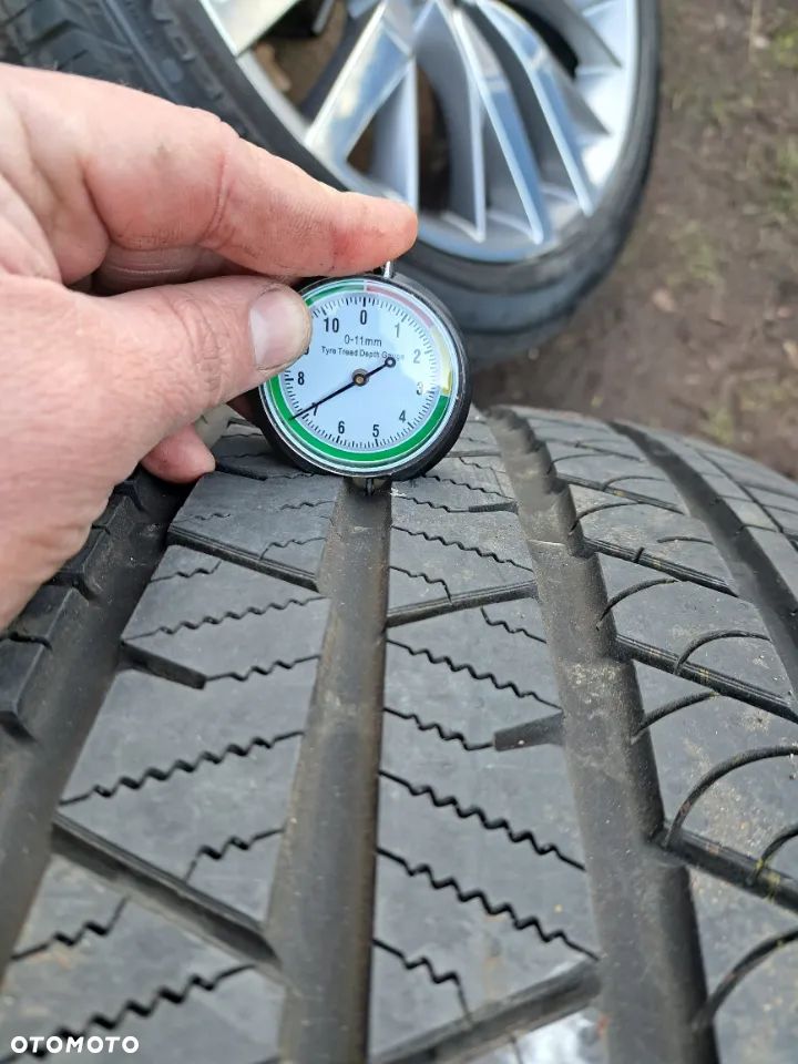 Felgi Koła letnie Range Rover Sport SVR 22 Cale 10Jx22 ET 42.5 FK6M-1007-BA 275/40R22 108Y Continental CrossContact LX Sport 275/40R22 108 Y DOT1017 2017 Rok - 18