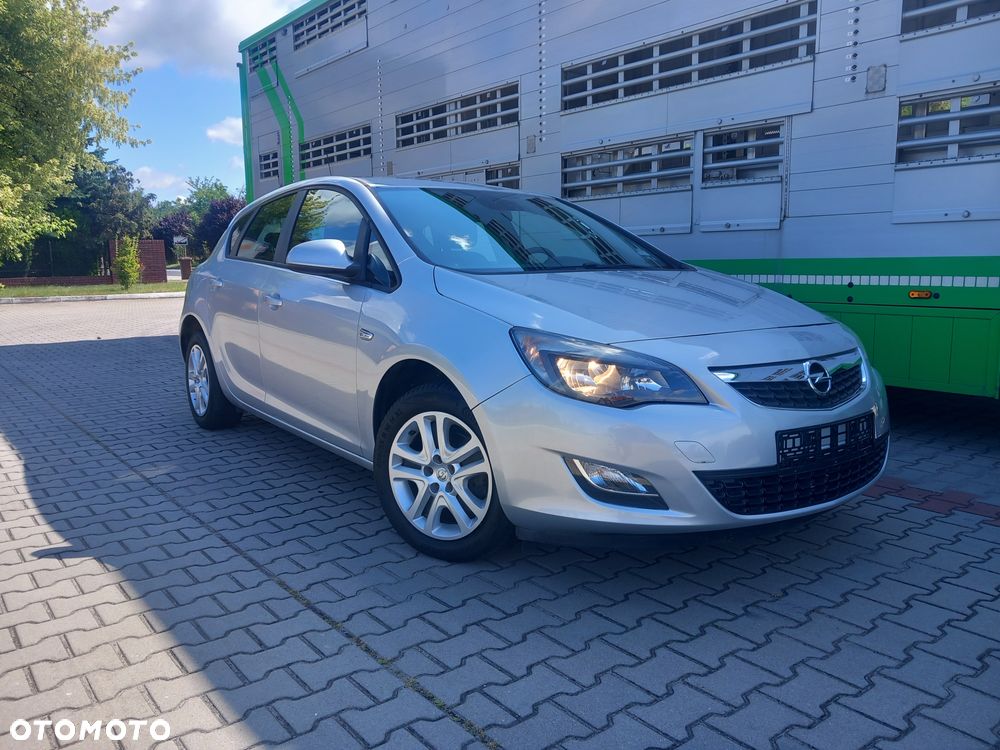 Opel Astra 1.4 T Sport - 26
