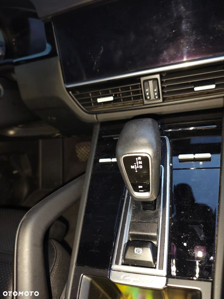 Porsche Cayenne Standard - 17
