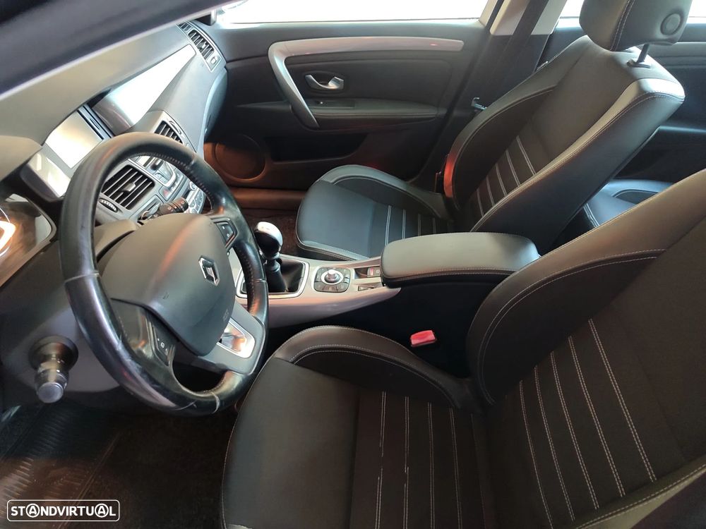 Renault Laguna Break dCi 110 FAP Expression - 8