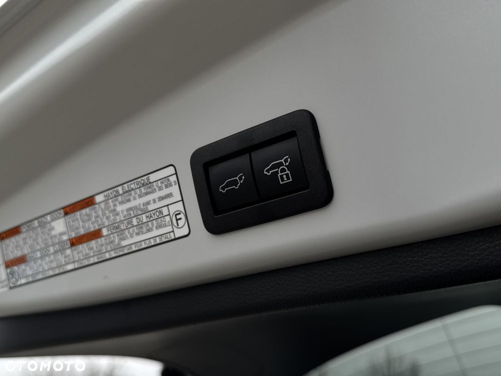 Toyota Corolla Cross - 14