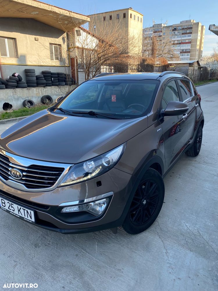 Kia Sportage 2.0 CRDI 4WD Automatik Fifa World Cup Edition - 1