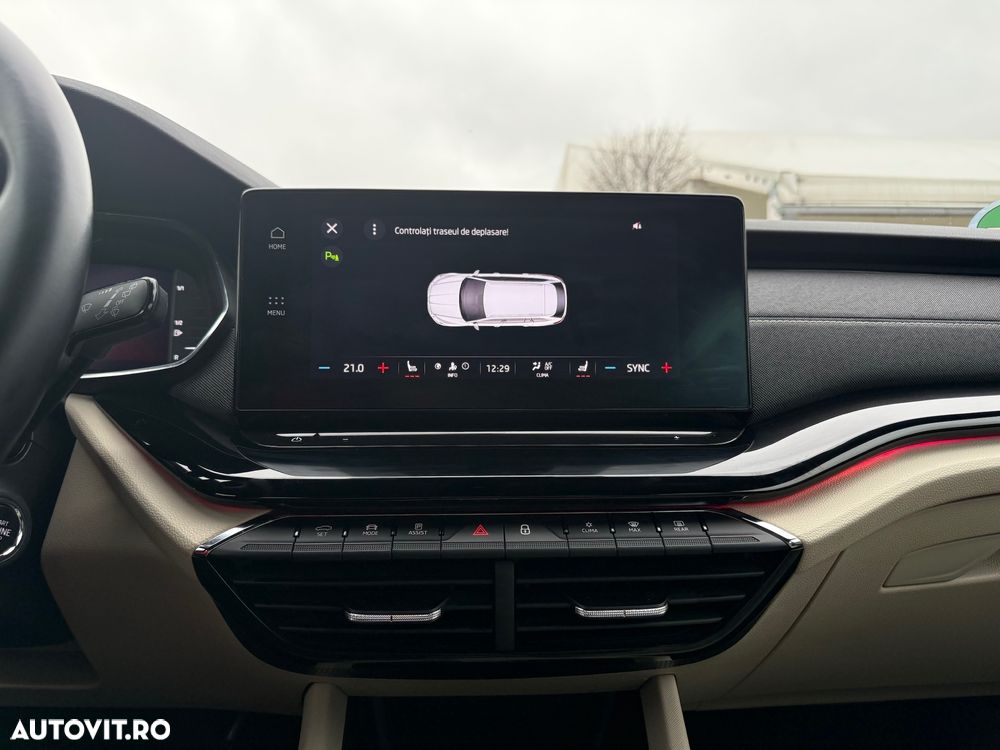 Skoda Octavia Combi 2.0 TDI DSG Premium Edition - 22