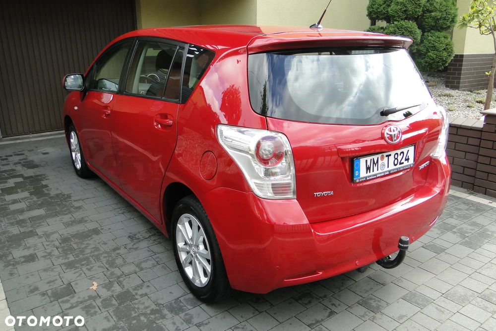 Toyota Verso 1.8 Premium 7os - 4