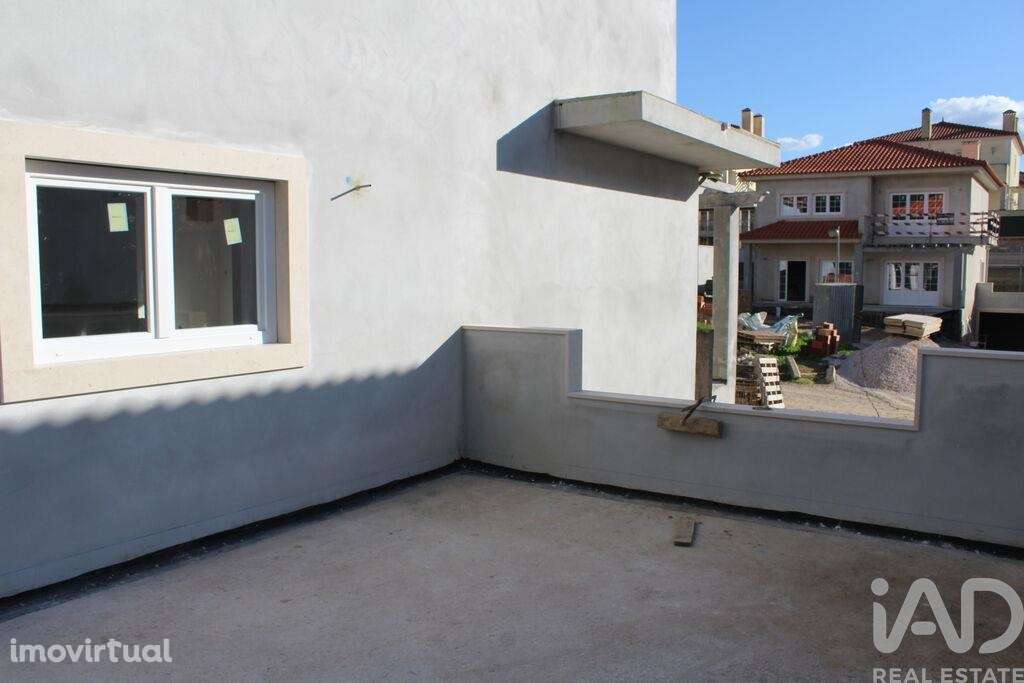 Casa / Villa T4 em Caldas da Rainha - Nossa Senhora do Pópulo, Coto e - Grande imagem: 5/6