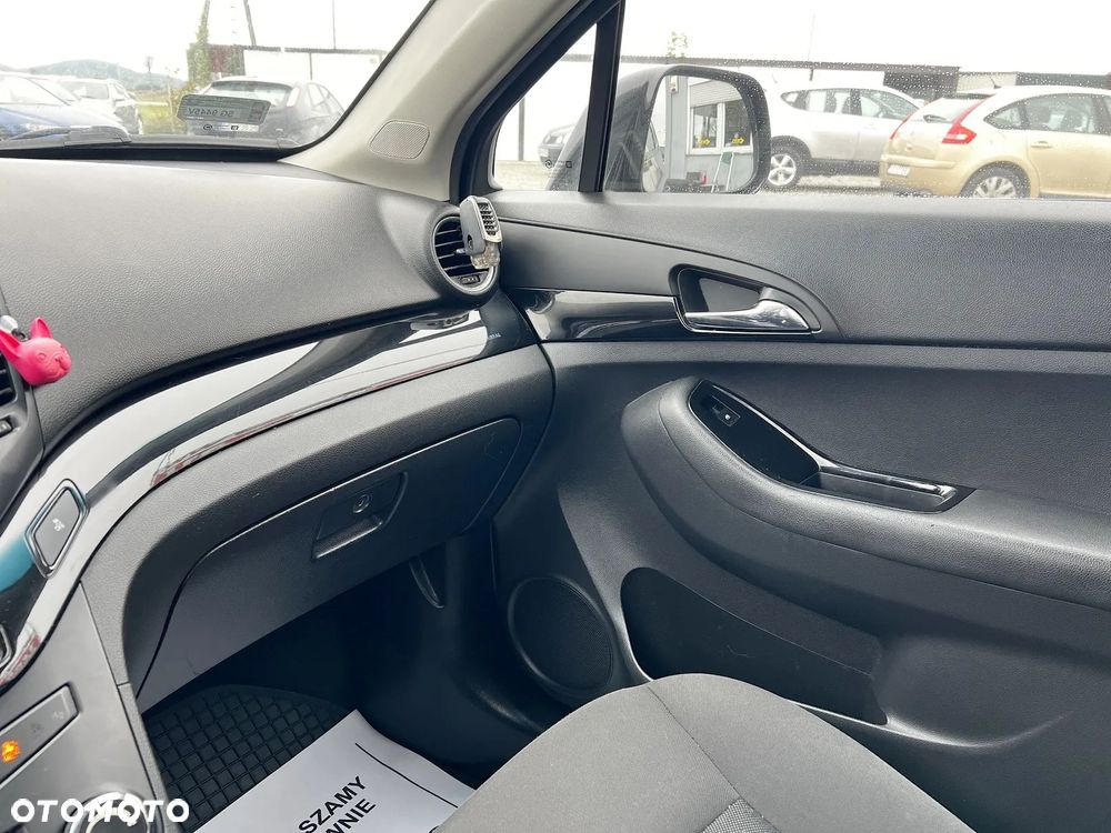 Chevrolet Orlando - 26