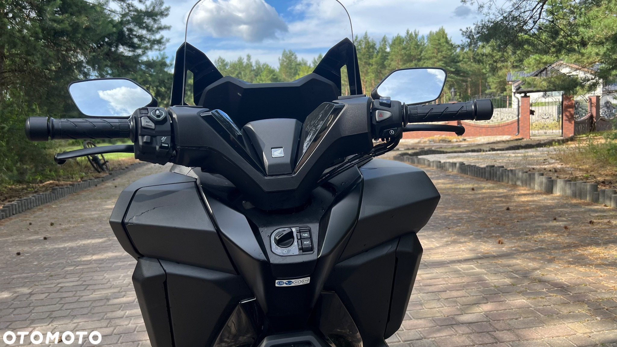 Honda NSS - 15