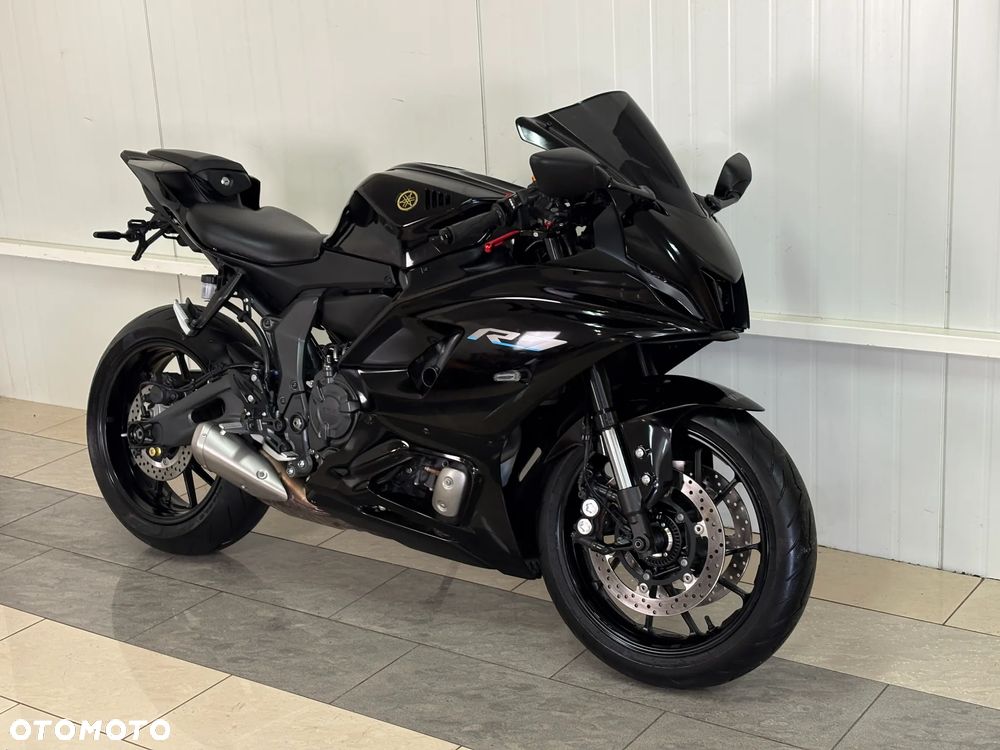 Yamaha R7 - 1
