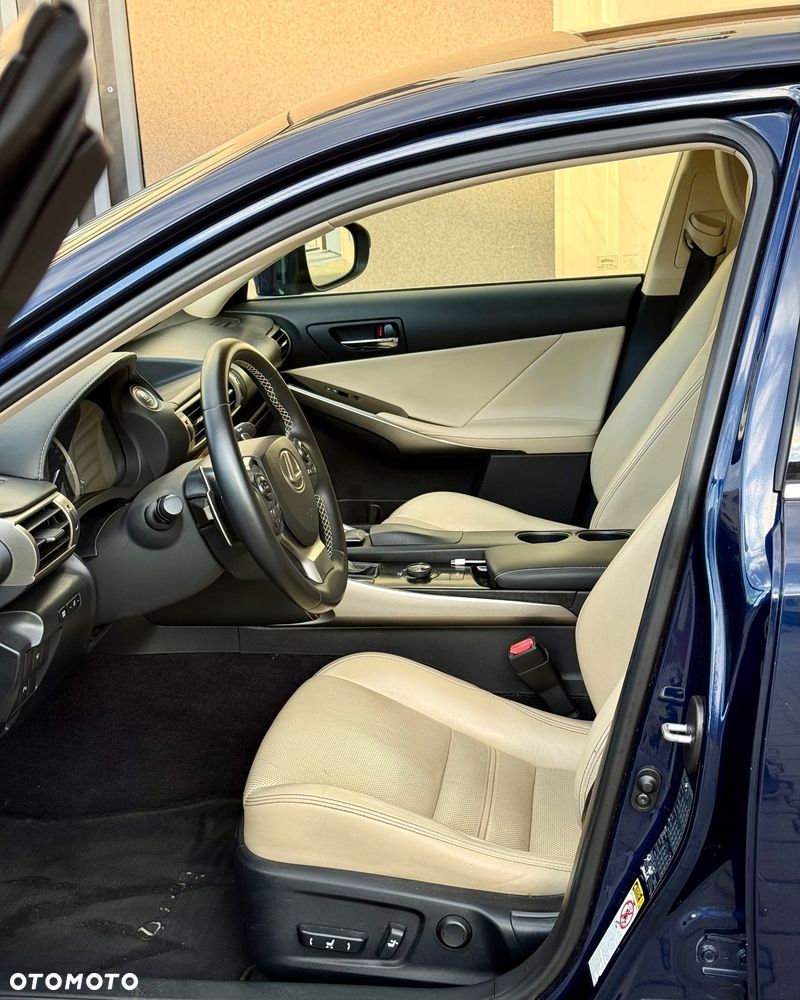 Lexus IS 250 Elegance - 13