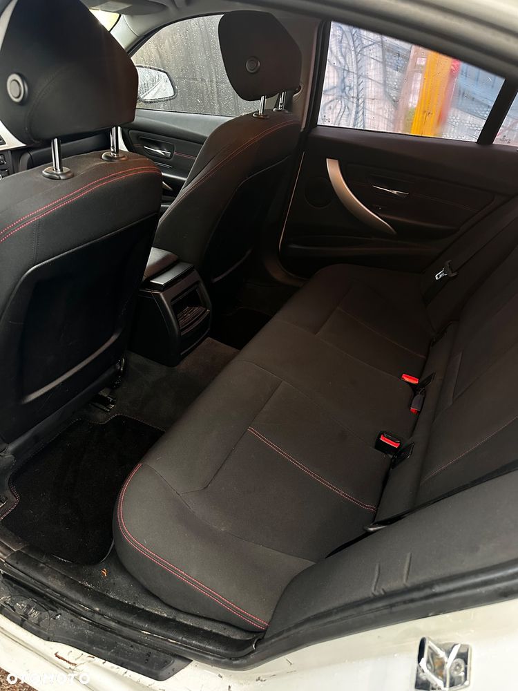 BMW Seria 3 - 16