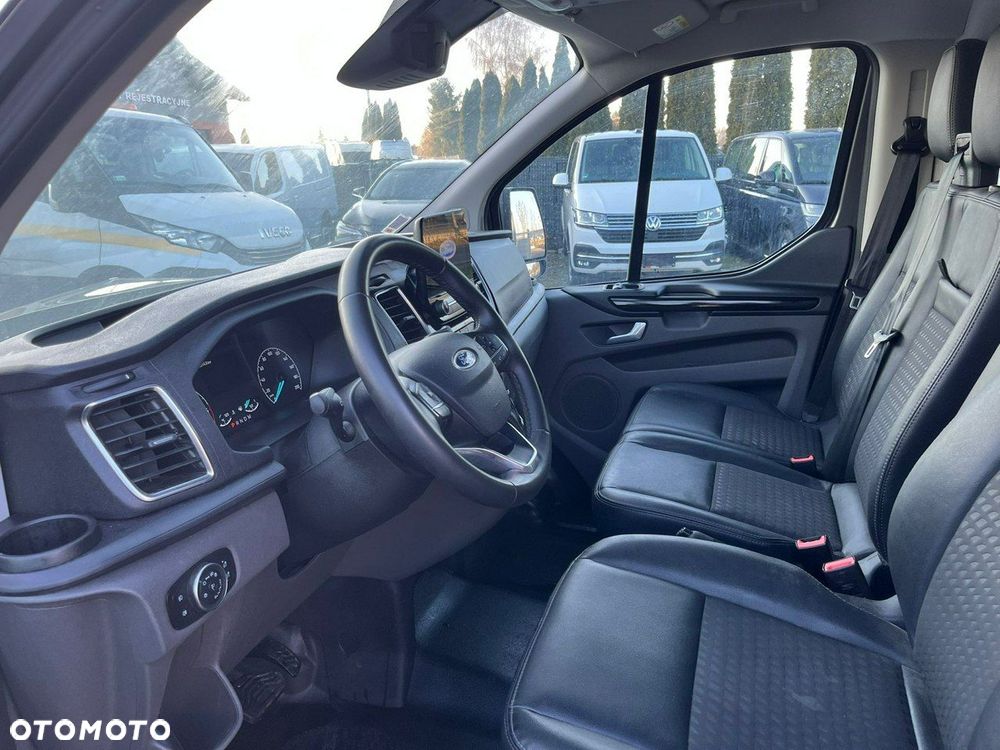 Ford Transit Custom - 11