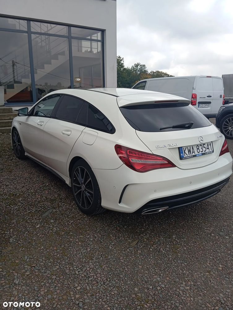 Mercedes-Benz CLA 200 7G-DCT AMG Line - 8
