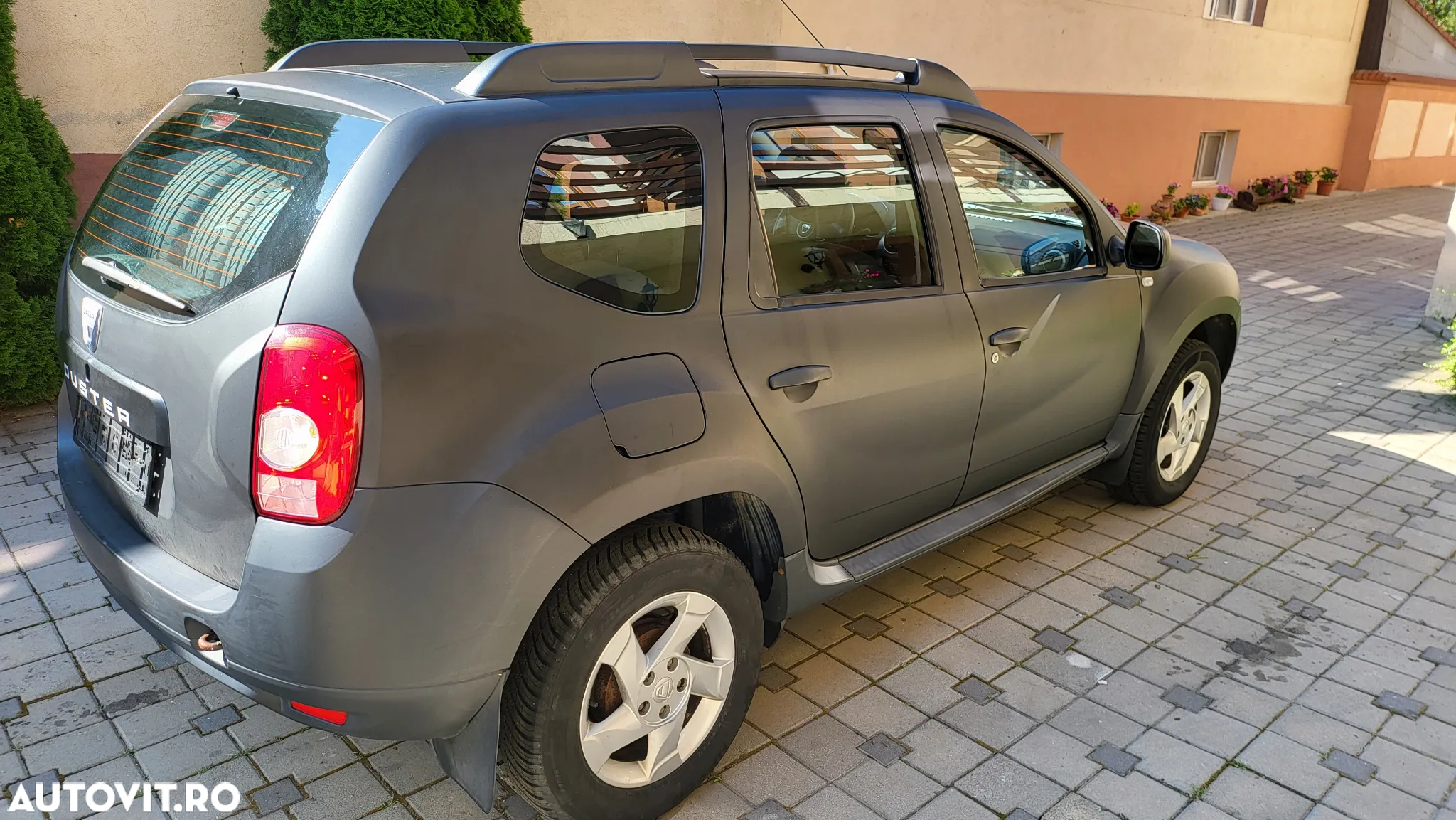 Dacia Duster 1.6 16V 4x4 Ambiance - 9
