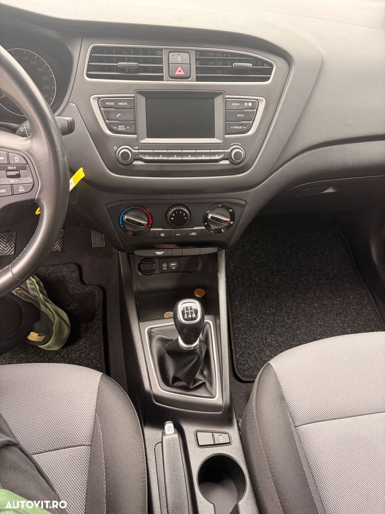 Hyundai i20 1.2 Classic - 8