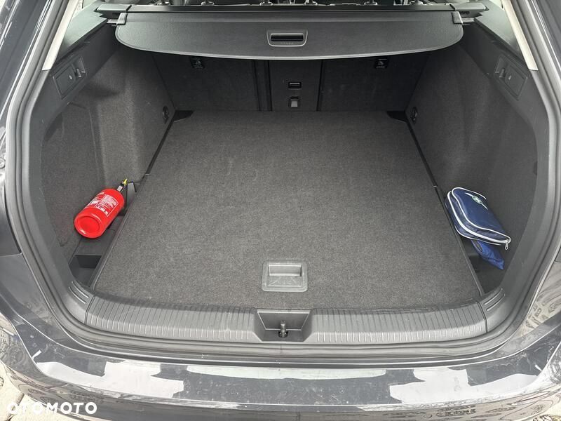 Volkswagen Golf - 19