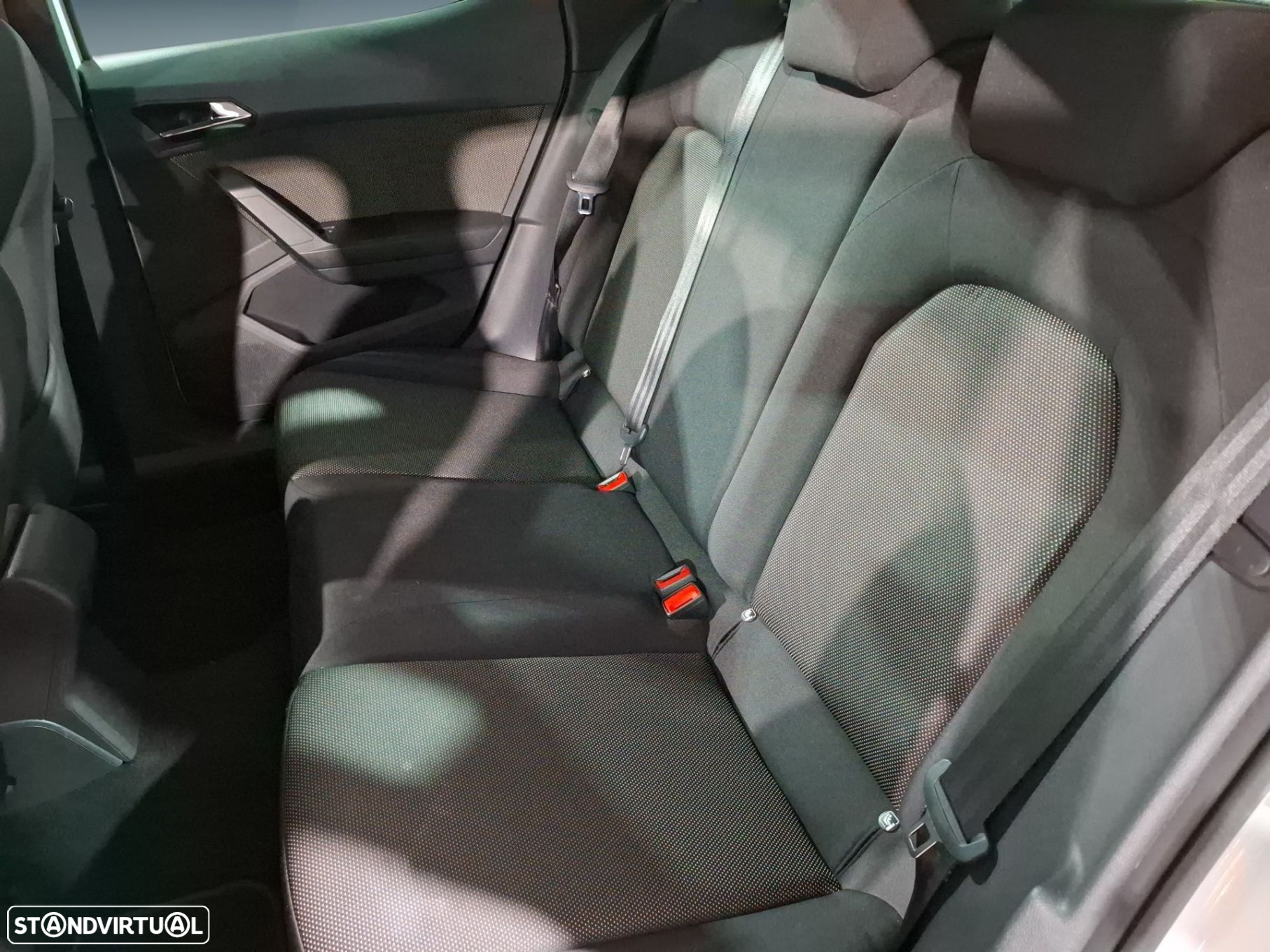 SEAT Arona 1.0 TSI Xcellence - 14