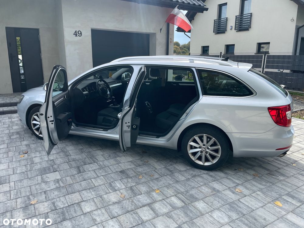 Skoda Superb 2.0 TDI Elegance - 9