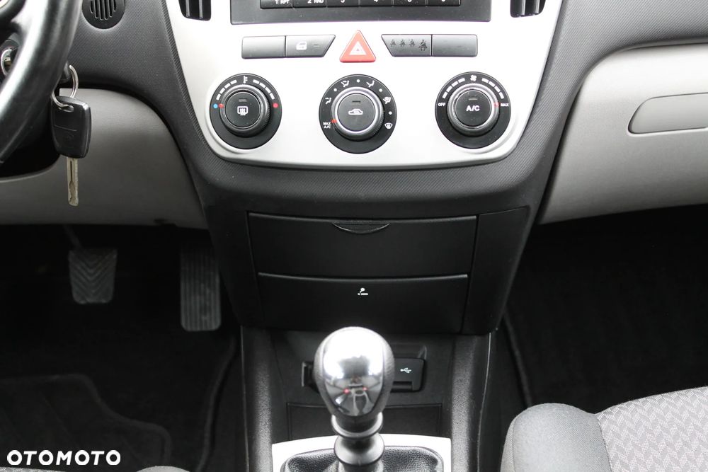 Kia Ceed 2.0 Optimum - 30