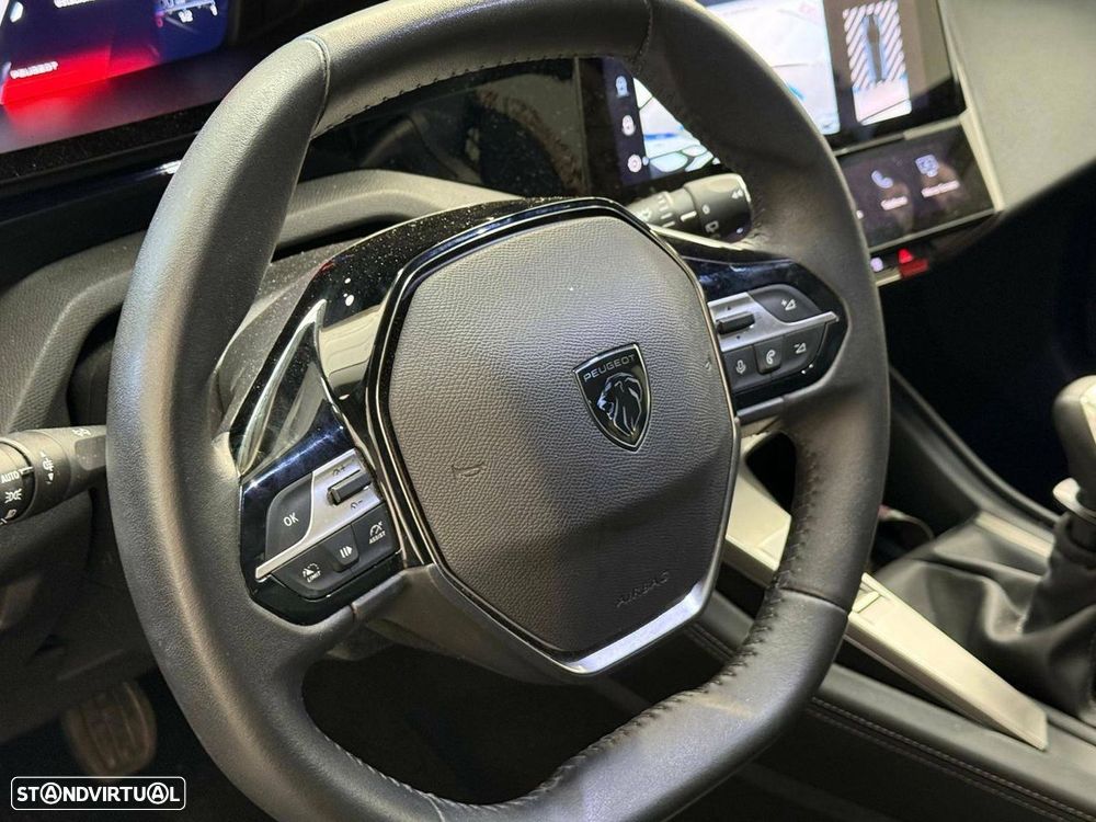 Peugeot 308 1.2 PureTech Allure - 11