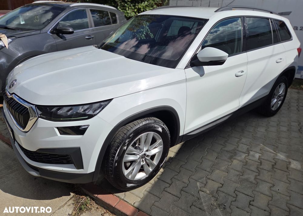 SKODA Kodiaq 2023 — imagine 3