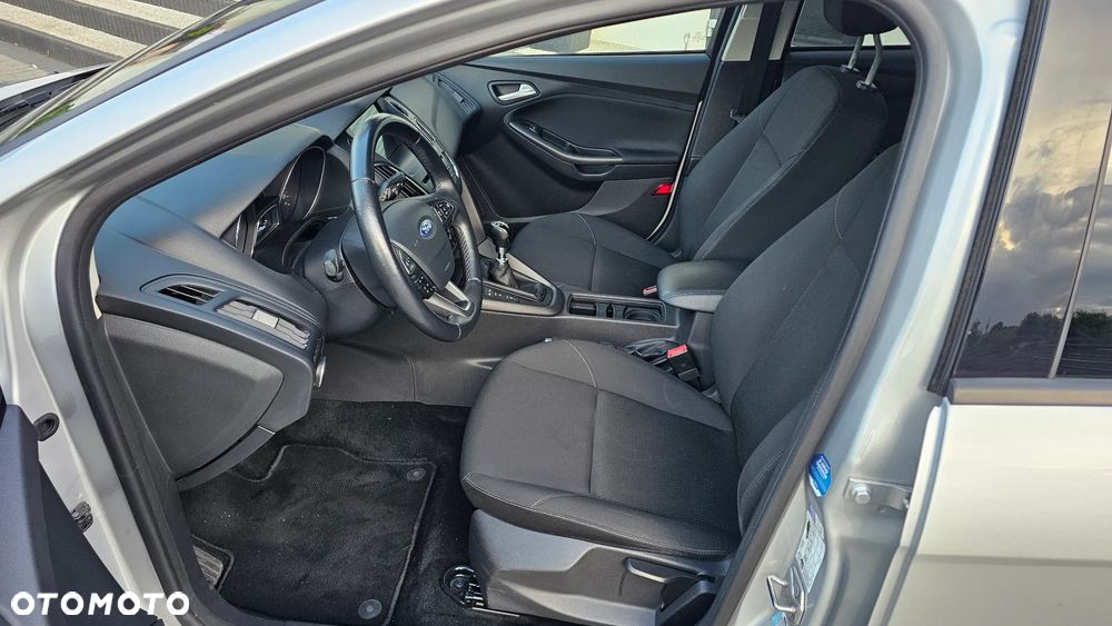 Ford Focus 1.5 EcoBlue STart-Stopp-System TITANIUM - 6
