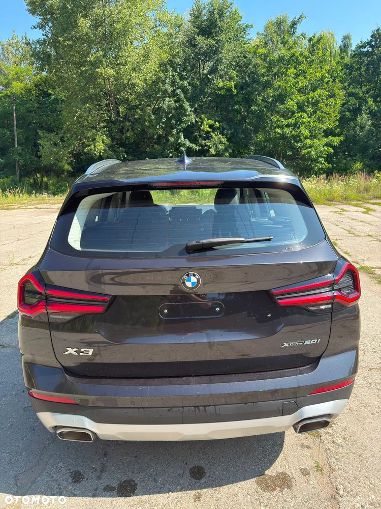 BMW X3 xDrive20i mHEV - 16