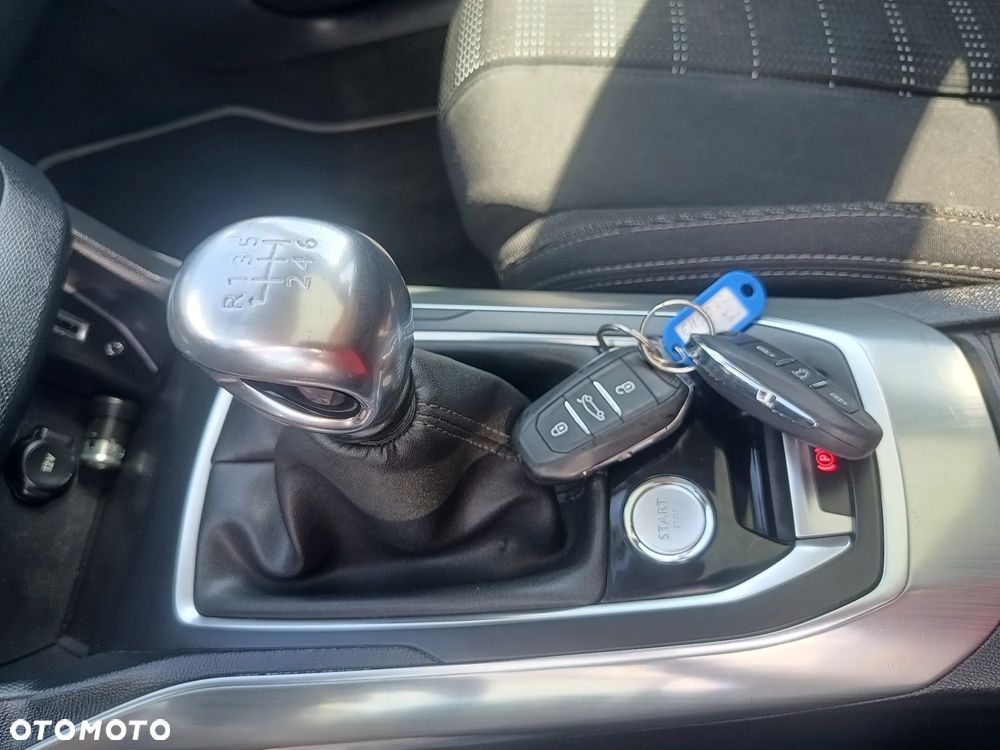 Peugeot 308 1.6 BlueHDi Allure S&S - 7