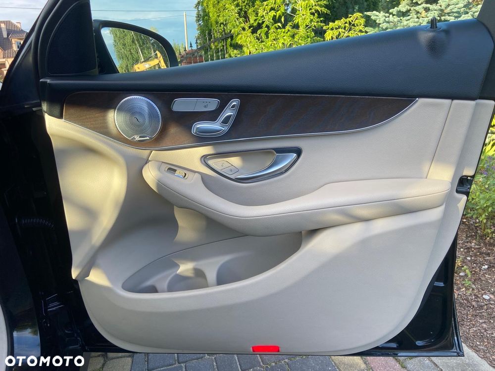 Mercedes-Benz GLC 300 4Matic 9G-TRONIC - 10