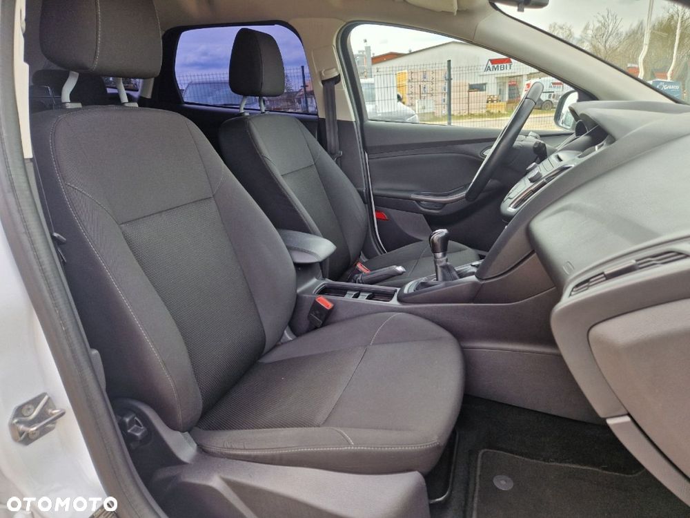 Ford Focus 1.6 TI-VCT Champions Edition - 19