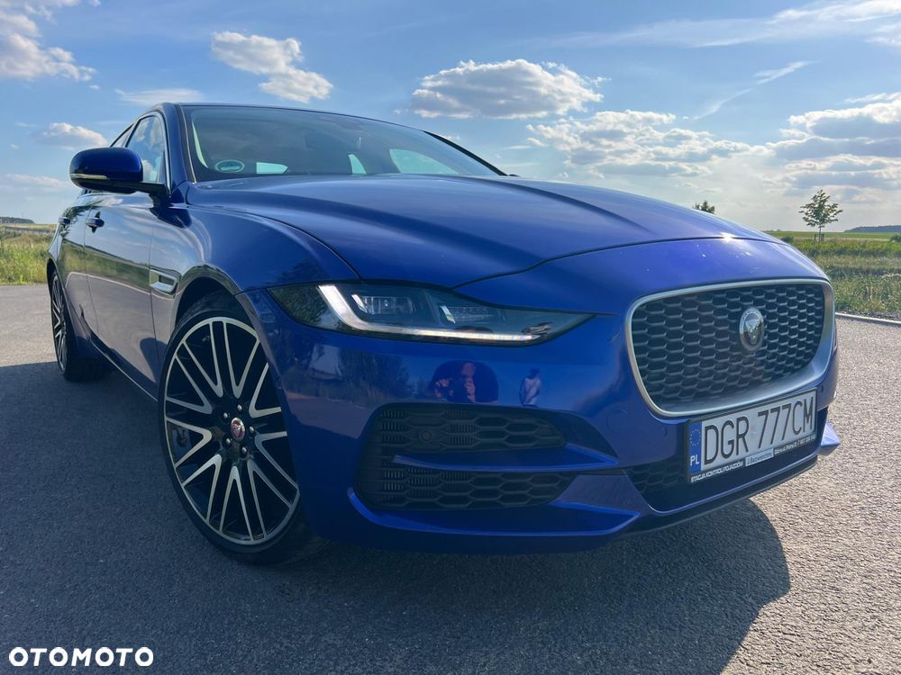 Jaguar XE 2.0 T Prestige - 6
