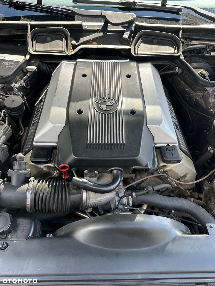 BMW Seria 7 - 16