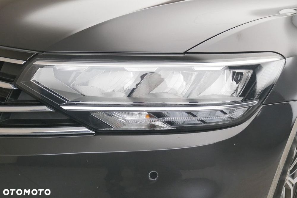 Volkswagen Passat 2.0 TSI Business DSG - 13