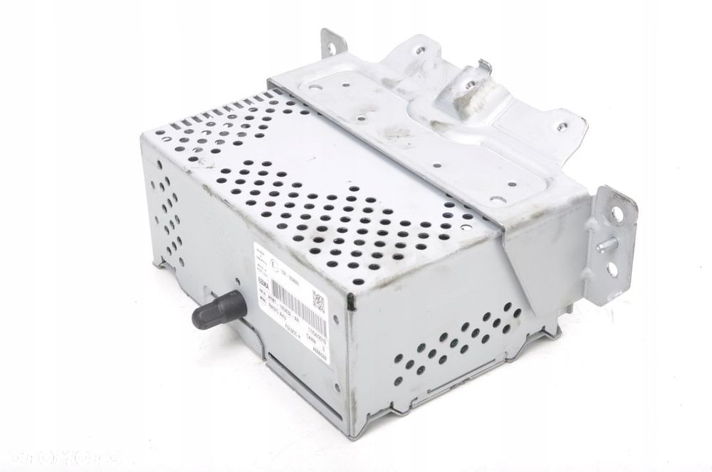 FORD FIESTA MK8 RADIO AHU H1BT-18D832-AR EUROPA - 4