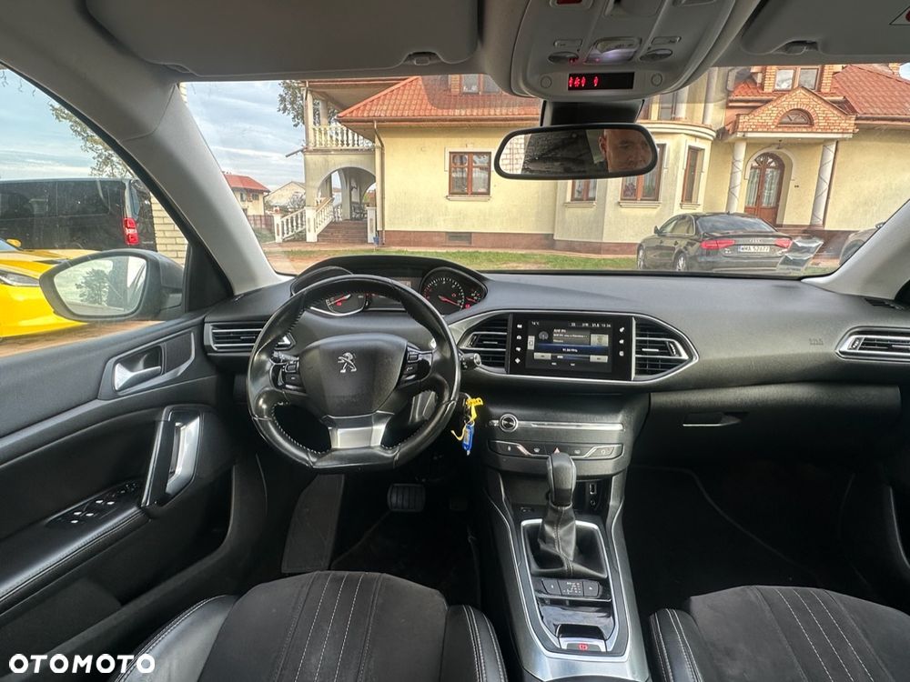 Peugeot 308 - 11