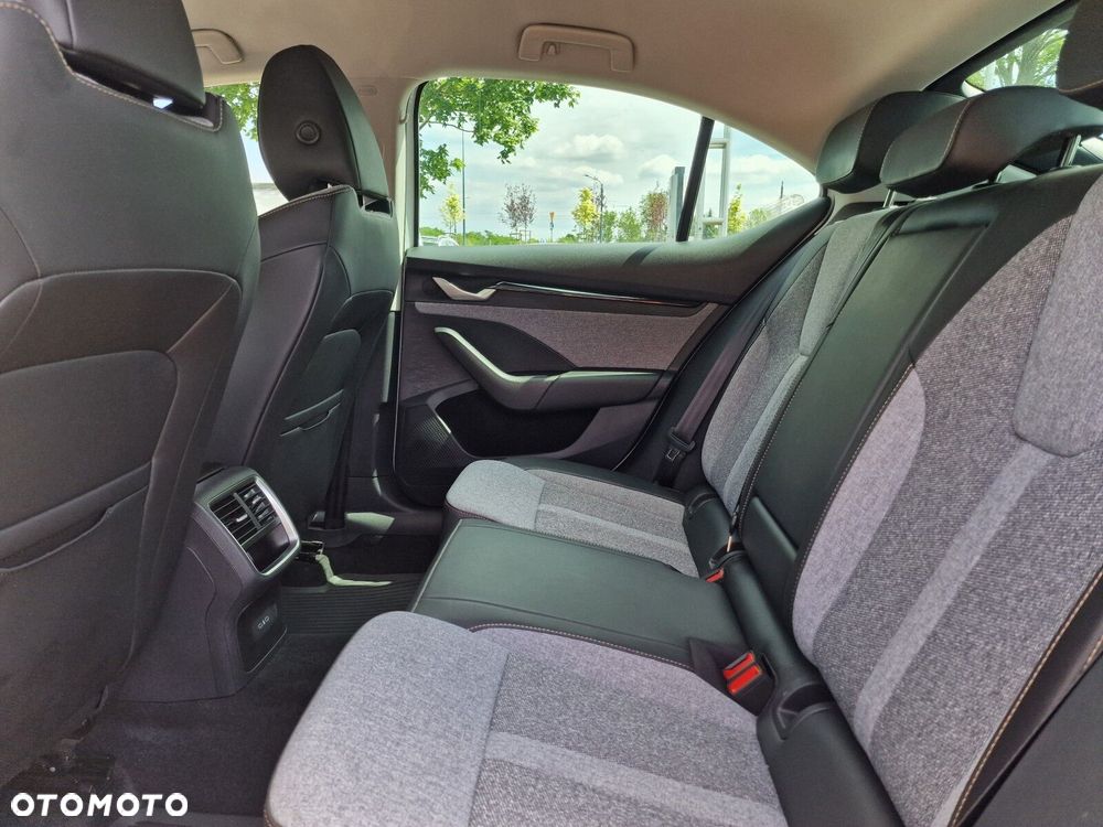 Skoda Octavia 2.0 TDI Selection - 13